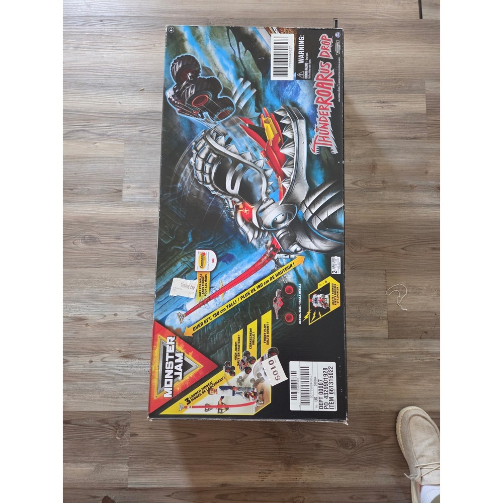 Monster Jam Thunderroarus Drop Playset 6 Foot Wall Mount Track Set & Truck